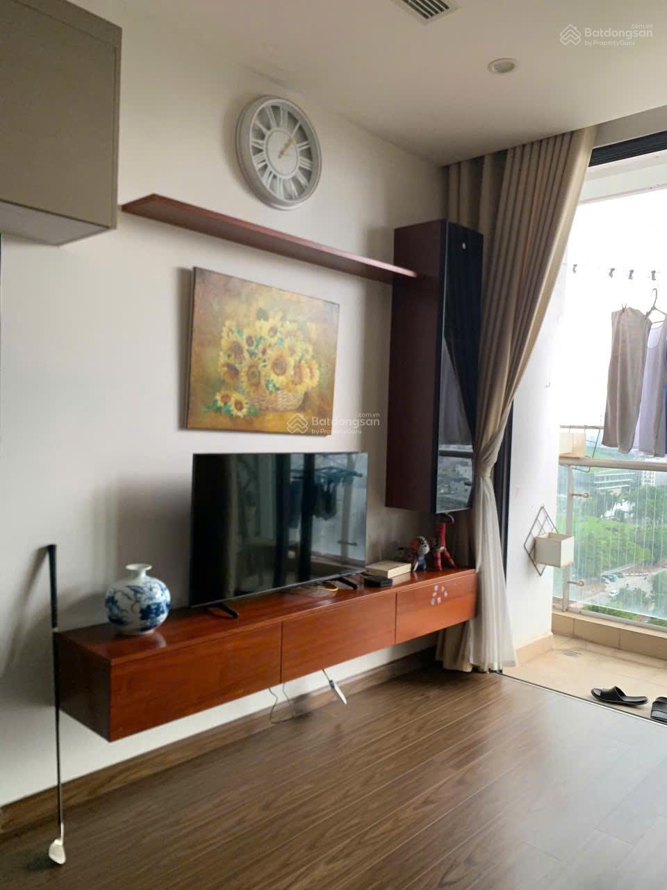 Chính chủ cho thuê chung cư Central Field 219 Trung Kính, 2PN full đồ, giá 15.5 triệu/th