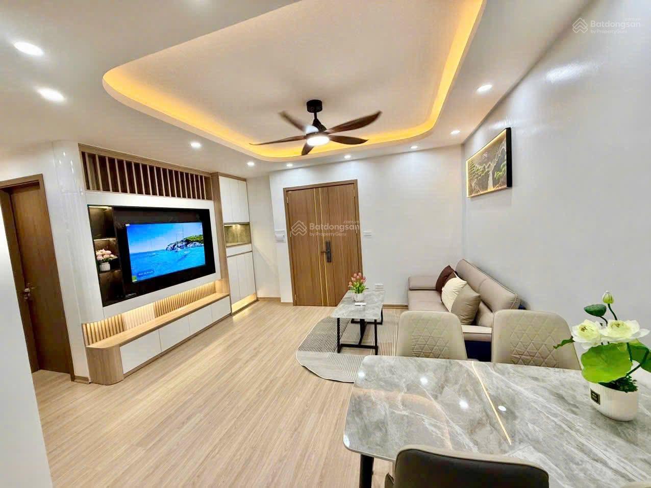 Bán căn hộ chung cư CT36B Định Công - Hoàng Mai. DT 57m2: 2PN 2vsinh. Giá 4,98 tỷ. LH 0983 282 ***