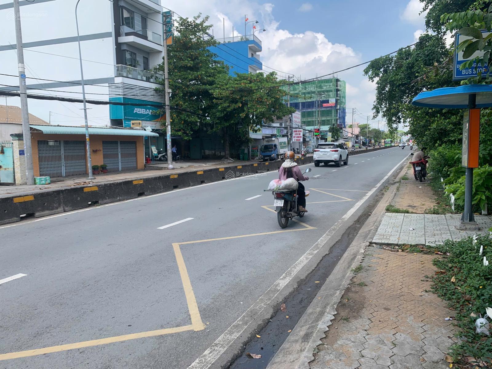 Ngộp bán rẻ hạ giá 223m2 thổ cư Nguyễn Hữu Trí, gần QL1A