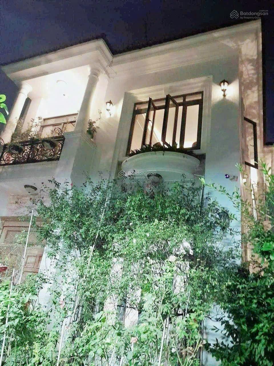 Giảm ngay 1 tỷ bán nhanh biệt thự 2 tầng gần Gigamall Phạm Văn Đồng Hiệp Bình Chánh