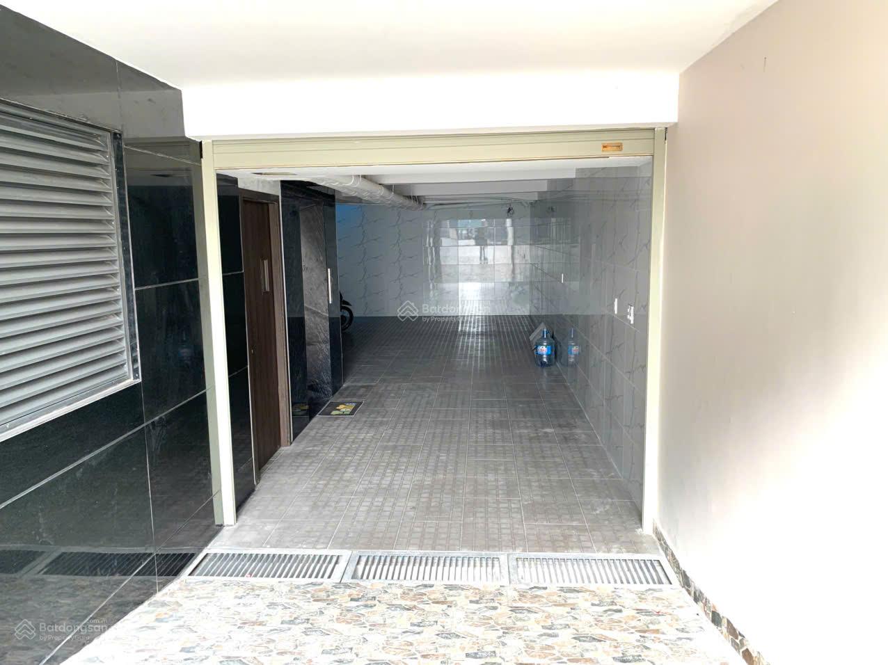 Cho thuê 1 trệt 1 lầu, văn phòng, ngang 5m, mặt tiền đường 14m, thuận tiện mở văn phòng cty