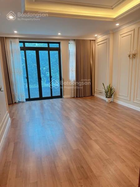Cho thuê nhà mới Lê Văn Thiêm 55m2x4T, MT 6m, phân lô yên tĩnh, dân trí cao. 20tr. LH 0358 383 ***
