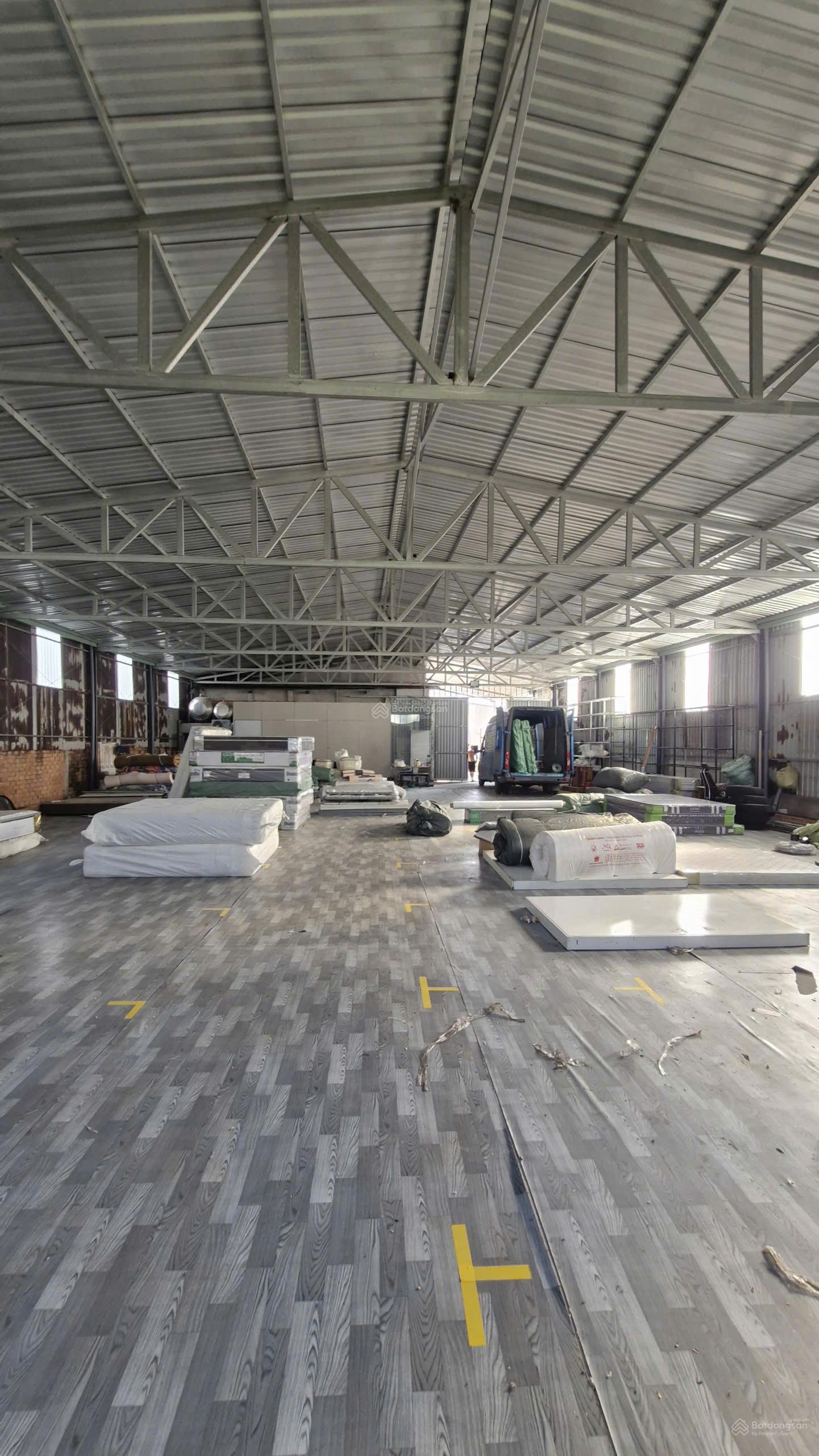 Cho thuê xưởng, kho gần KCN Tân Bình - 450m2, chỉ 30 triệu/tháng - hẻm xe tải