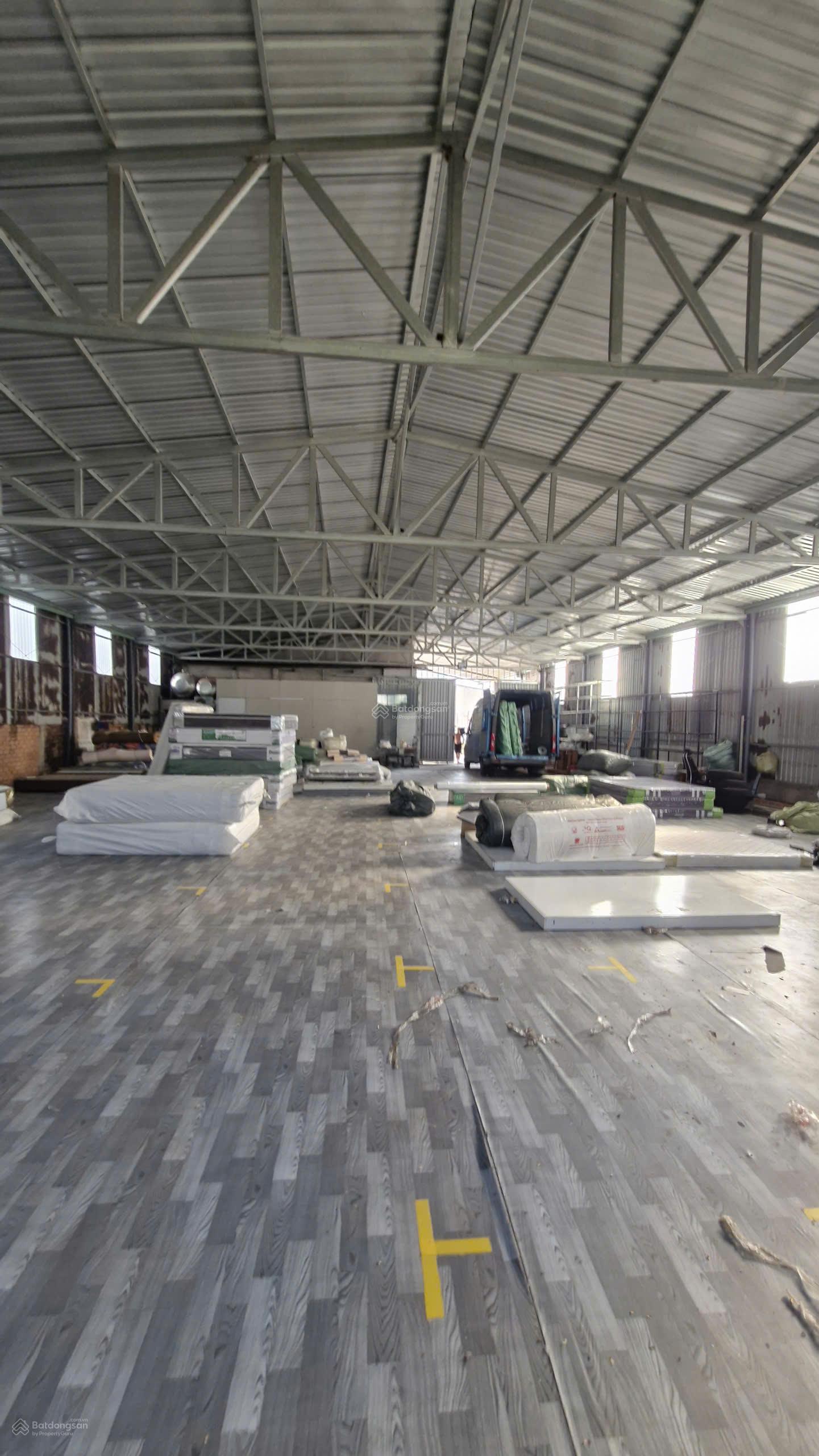 Cho thuê xưởng, kho gần KCN Tân Bình - 450m2, chỉ 30 triệu/tháng - hẻm xe tải