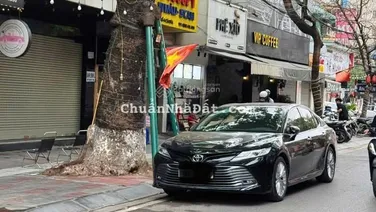 Mặt đường Hai Bà Trưng - 90m2 - mặt tiền 5,1m - 3 tầng - cạnh ngõ - vuông đét - giá 21,9 tỷ