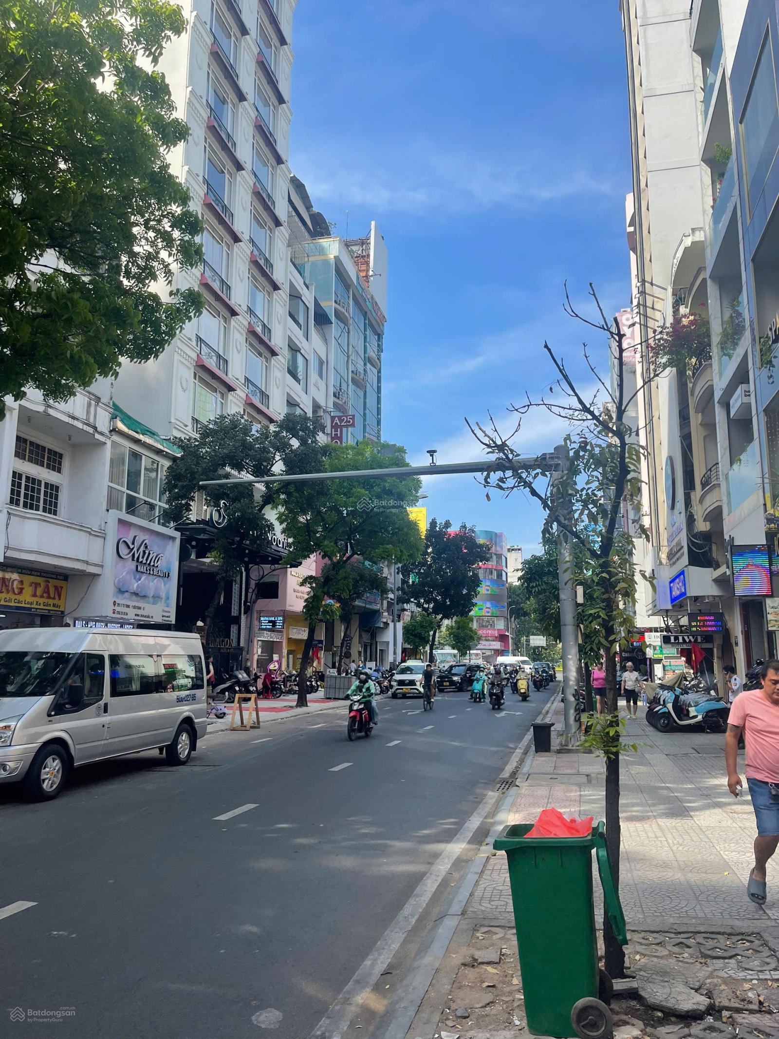 Siêu phẩm MT Đường 3/2, Phường 11, Quận 10. (18m x 28m). Giá 290 tỷ