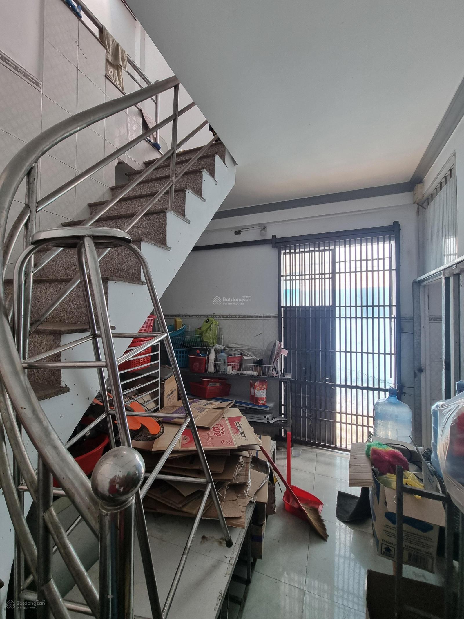 Bán nhà mặt tiền Nguyễn Sỹ Sách, Tân Bình, 2 tầng, căn góc không lộ giới - KD đỉnh, dòng tiền 23tr