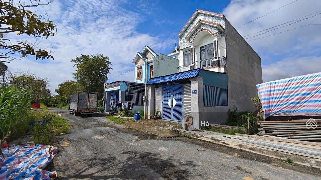 590tr bán lỗ gấp 101m2 đất thổ mặt tiền đường nhựa 6m trong KDC Tân Thông Hội, Củ Chi, HCM 590tr bán lỗ gấp 101m2 đất thổ mặt tiền đường nhựa 6m trong KDC Tân Thông Hội, Củ Chi, HCM