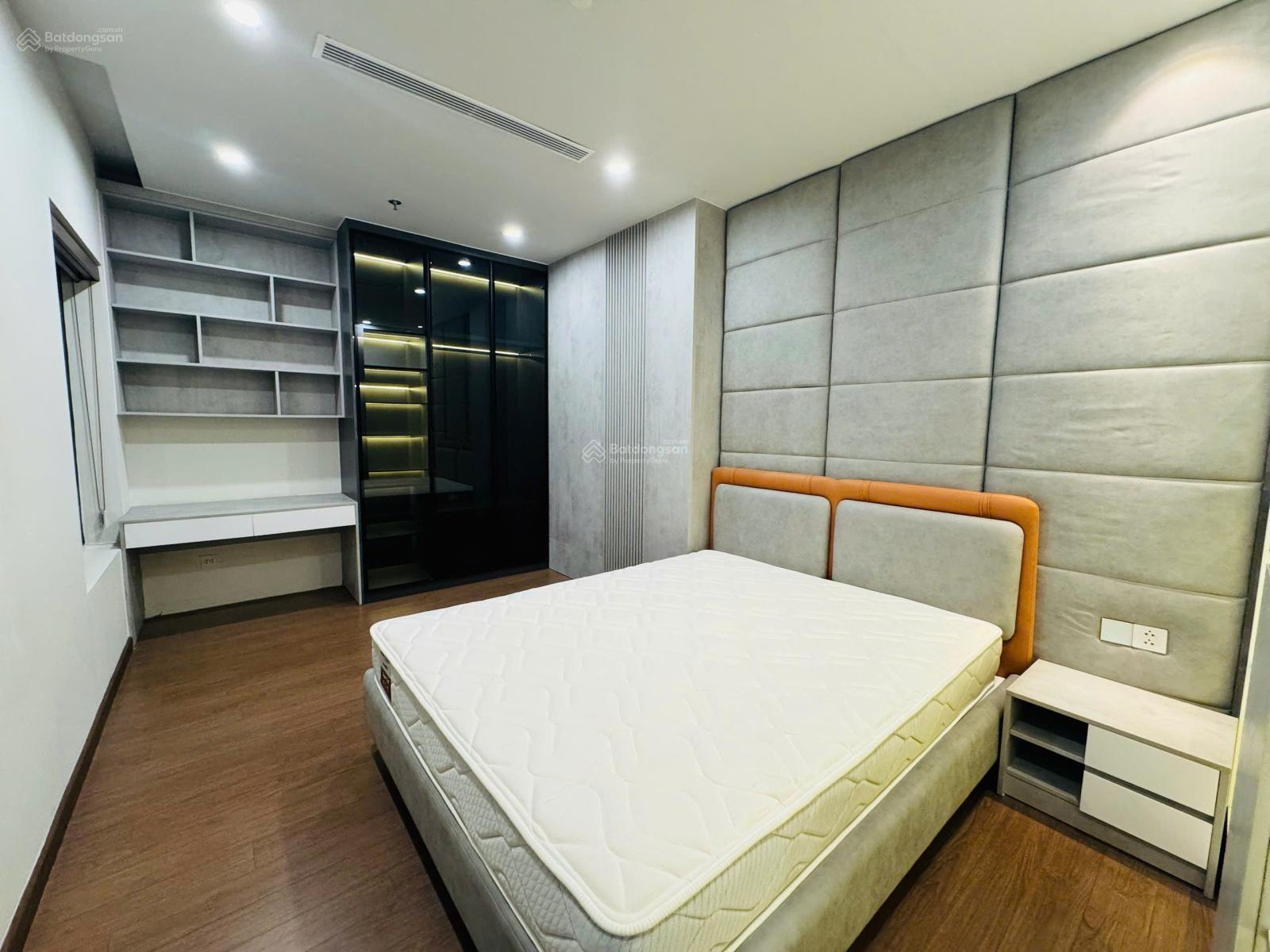 Cho thuê căn hộ 3PN 110m2 chung cư Thăng Long Number One. Giá thuê 19 triệu/tháng.LH: 0565 313 ***