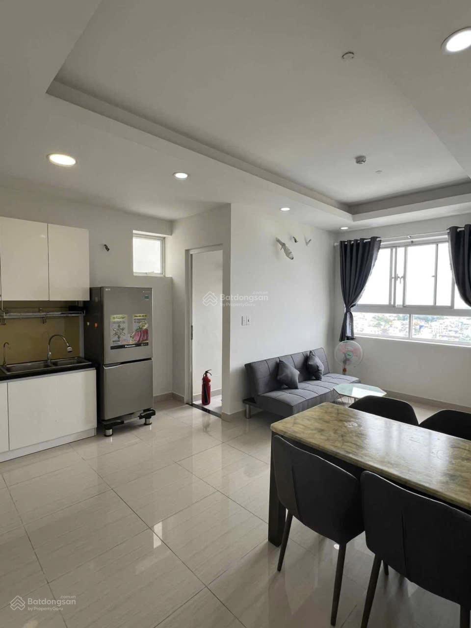 Cho thuê căn hộ view đường Số 7 2PN 2WC full nội thất, giá 11 triệu/tháng vào ở liền