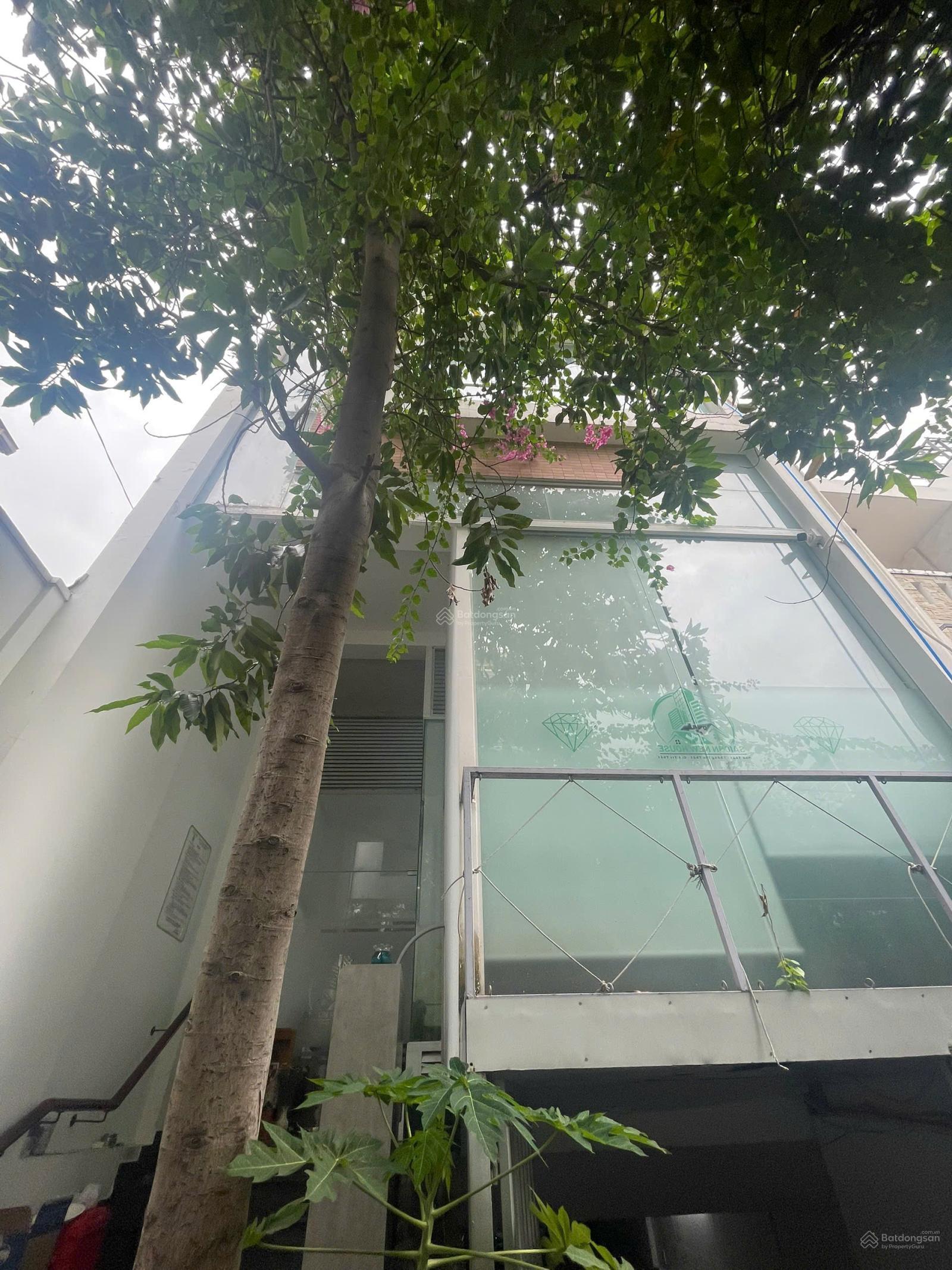 Mặt tiền đường Bạch Mã - cư xá Bắc Hải 5.5x24m, nhà 4 lầu HĐ thuê 90tr/th giá 27.9 tỷ TL