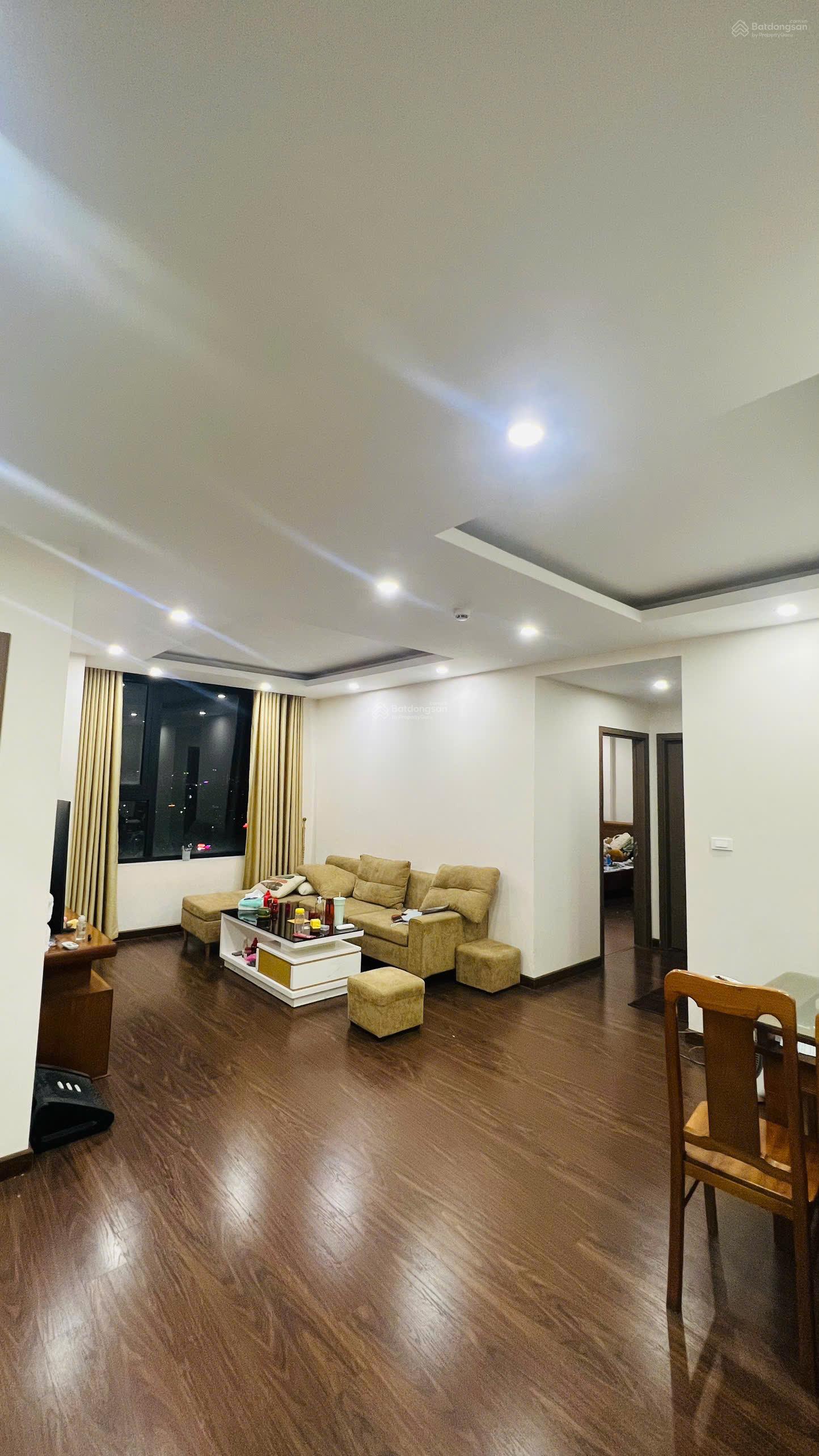 Bán căn hộ khu tập thể sở giáo dục, Phạm Ngọc Thạch, quận Đống Đa, Hà Nội DT 80m2 sổ đỏ giá 4.5tỷ