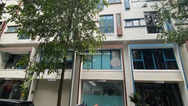 Cho thuê tòa văn phòng 69 Tố Hữu 90m x 6 tầng thông sàn thang máy 0903 409 ***