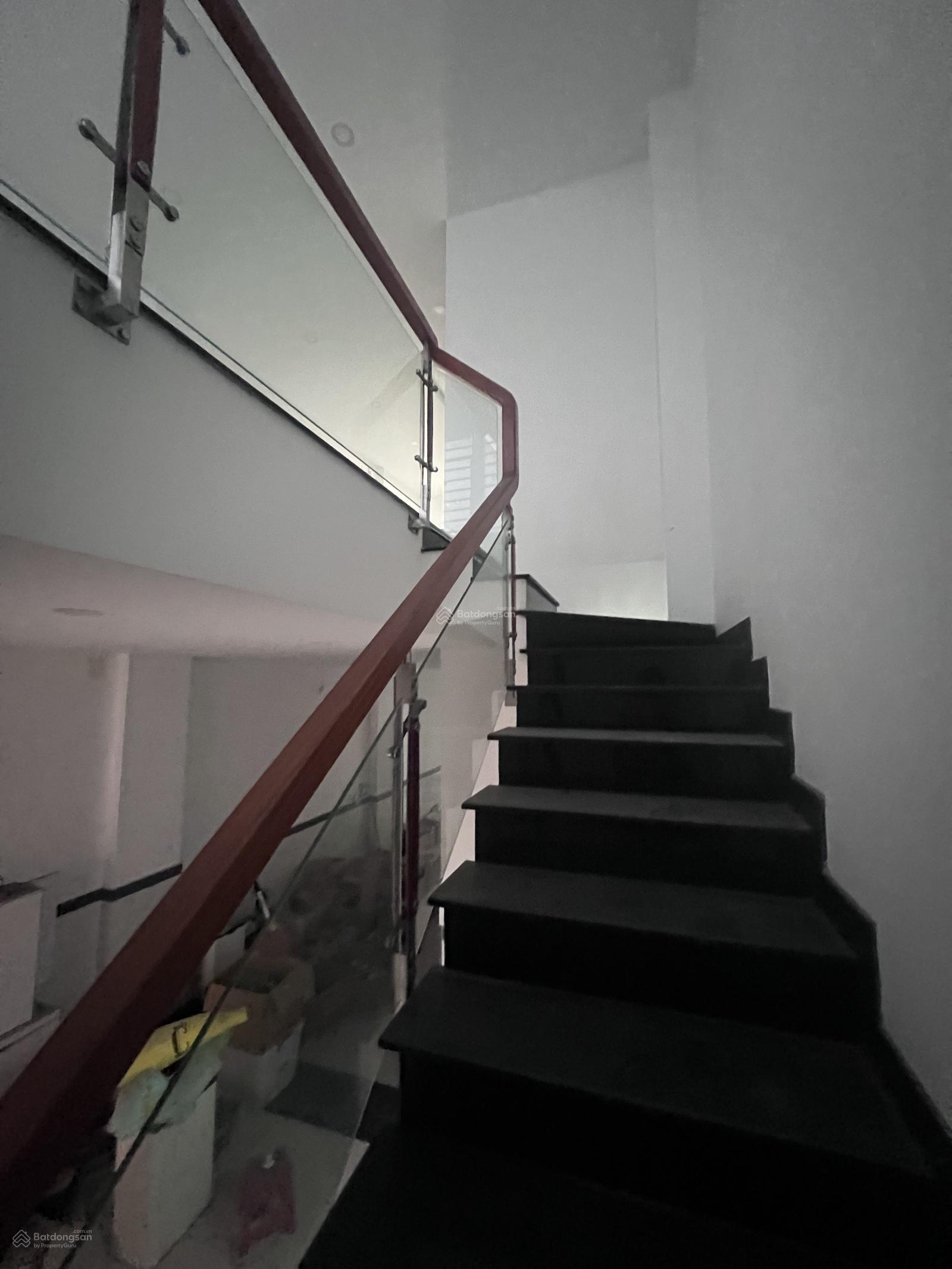 Bán nhà mặt phố đường 88, 20 tỷ, 95m2, 8PN, 9WC, chính chủ hàng hiếm tại Quận 6