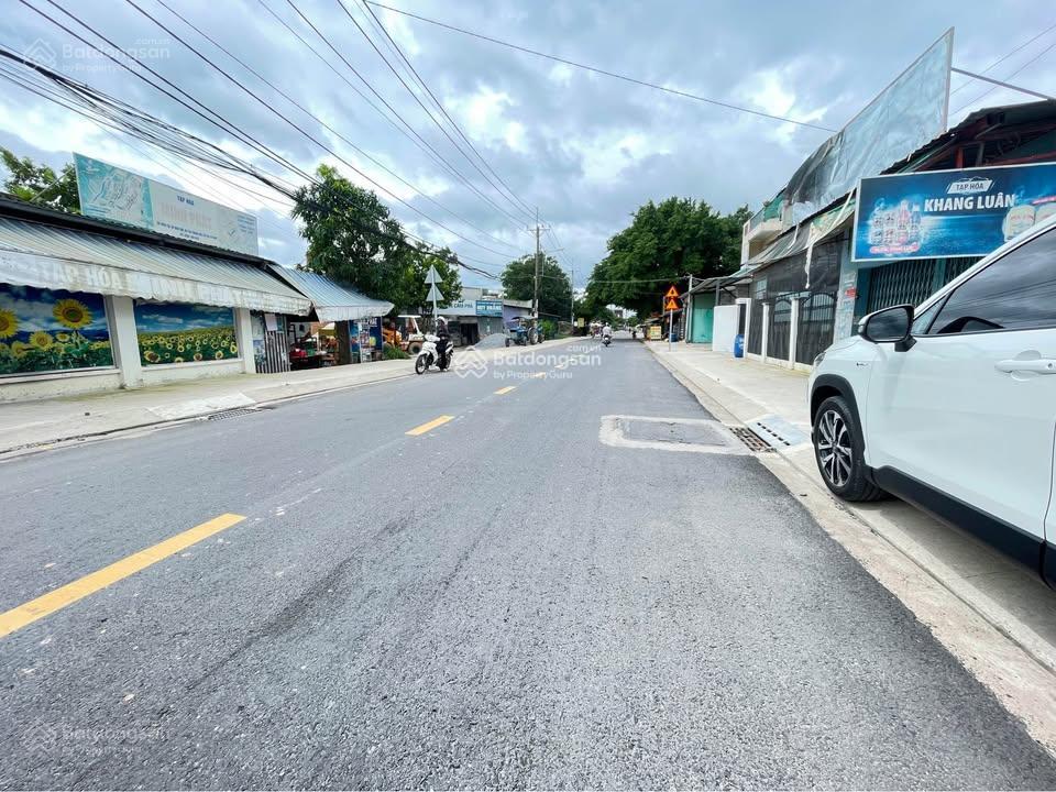 Gia đình ở xa cần nhượng lại 332m2(SHR) giá 400 triệu đ. Hương Lộ 2 Phường Lộc Hưng TX Trảng Bàng Gia đình ở xa cần nhượng lại 332m2(SHR) giá 400 triệu đ. Hương Lộ 2 Phường Lộc Hưng TX Trảng Bàng