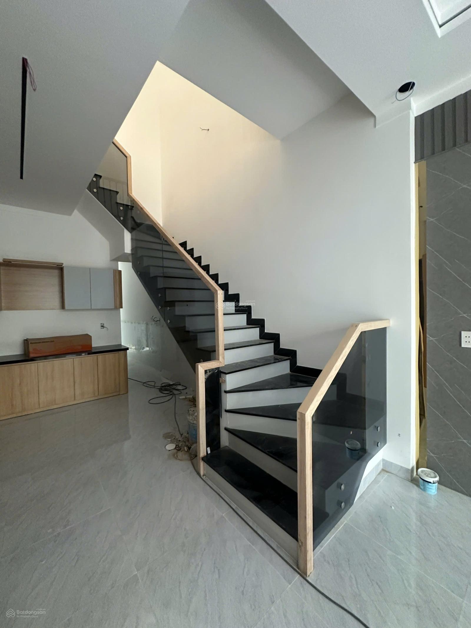 Bán nhà sổ thổ cư 1trệt 1lầu 3p ngủ cách giáo xứ Thuận Hòa 400m giá: 3tỷ550tr. LH 0794 290 *** Bán nhà sổ thổ cư 1trệt 1lầu 3p ngủ cách giáo xứ Thuận Hòa 400m giá: 3tỷ550tr. LH 0794 290 ***