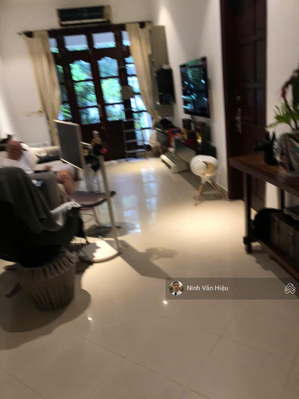 Bán biệt thự Ciputra Hà Nội 126m, 3,5 tầng, giá 46 tỷ. LH 0988 154 *** Mr Hiệu Bán biệt thự Ciputra Hà Nội 126m, 3,5 tầng, giá 46 tỷ. LH 0988 154 *** Mr Hiệu