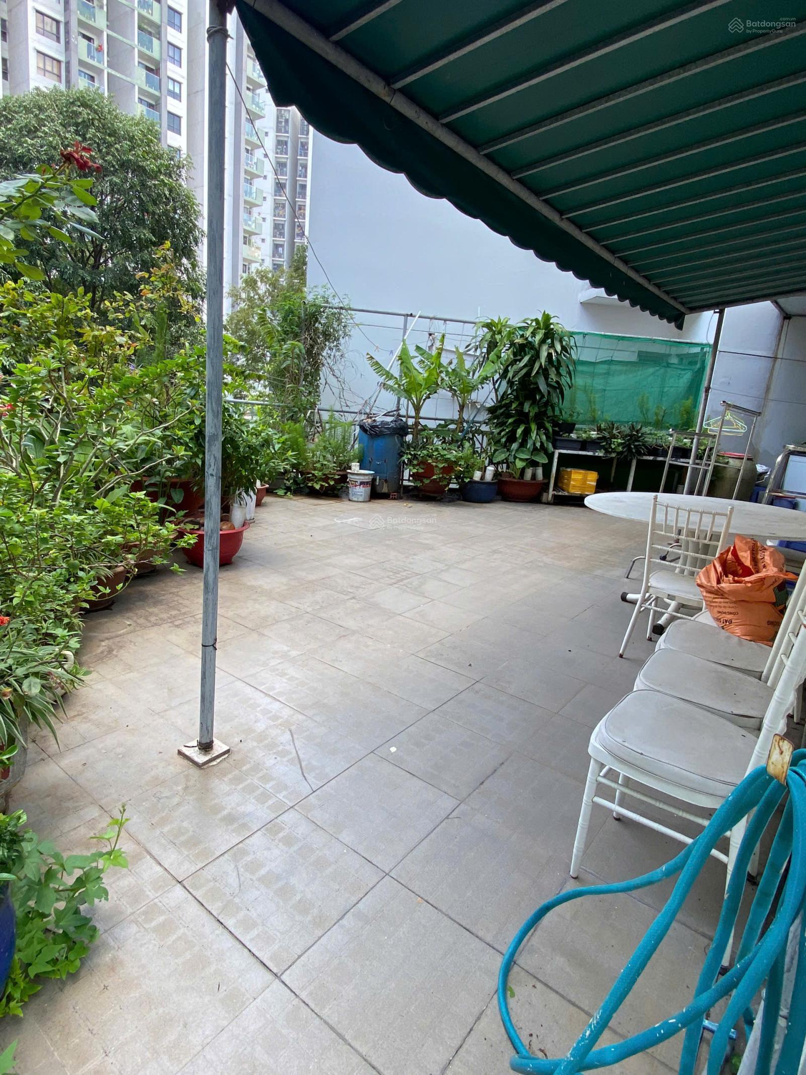 ĐỘC LẠ RUBY : Bán căn hộ Ruby 3pn,2wc, 80m2 , được sử dụng 50m2 sân vườn , giá 5ty200tr, đã có sổ