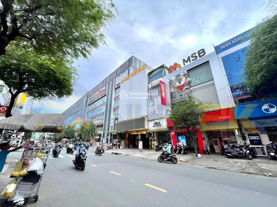 Cứu, bán mặt tiền ngay Hai Bà Trưng Quận 3, diện tích: NH 11x16m KC hầm 4T HĐT 200tr, giá chỉ 41 tỷ