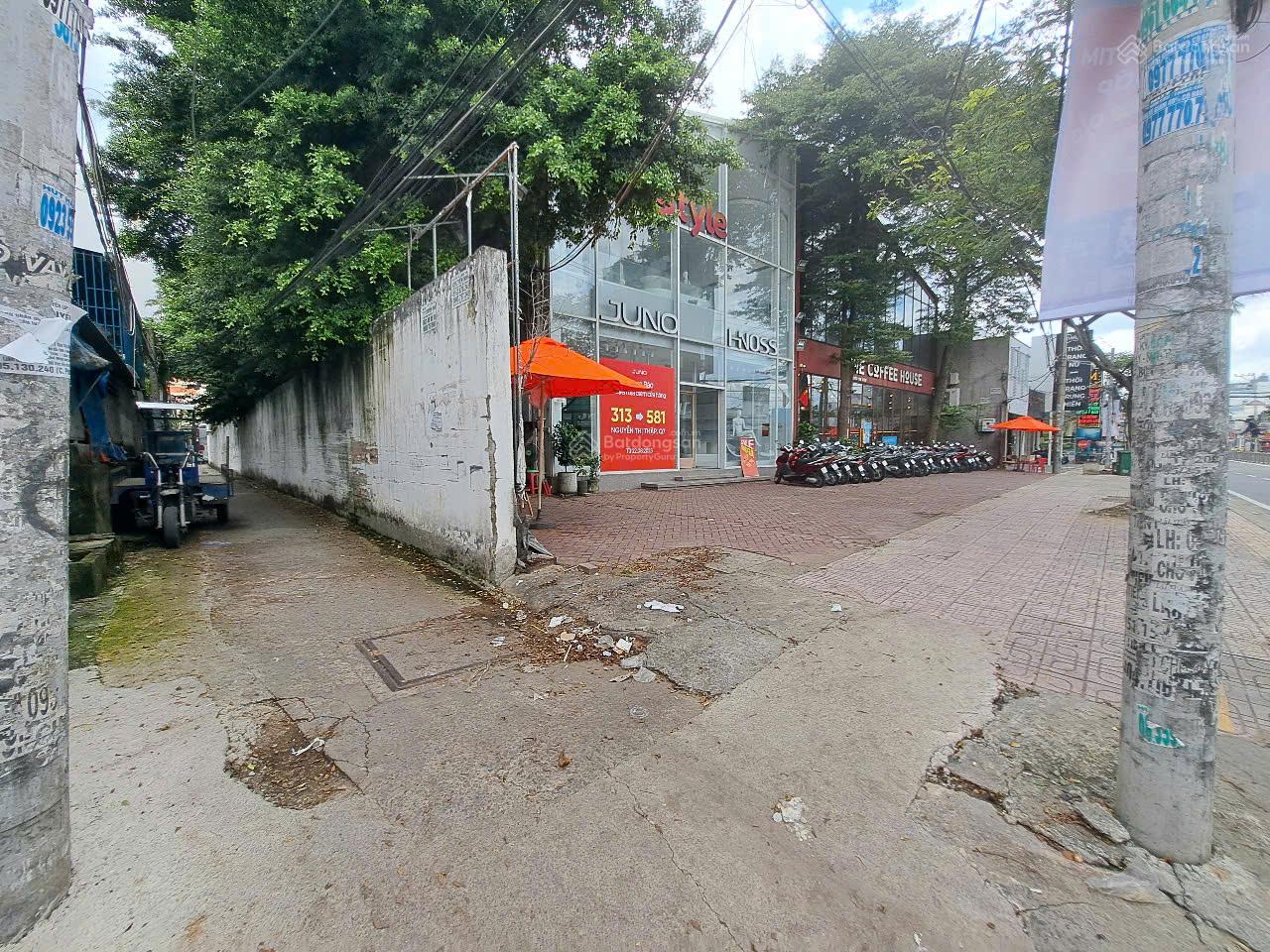 Cần bán đất hẻm 305 Nguyễn Thị Thập (hẻm kế cà phê Coffee House) Giá 9tỷ Ms Viêm 0938 971 ***