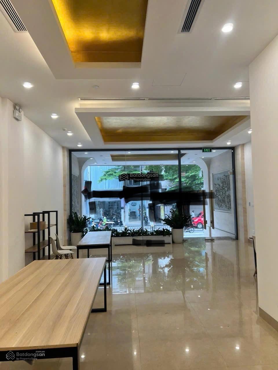 Cho thuê nhà mặt phố Tôn Đức Thắng, DT 120m2x3 tầng, MT 6.7m, giá 105tr, LH 0968 896 *** Cho thuê nhà mặt phố Tôn Đức Thắng, DT 120m2x3 tầng, MT 6.7m, giá 105tr, LH 0968 896 ***