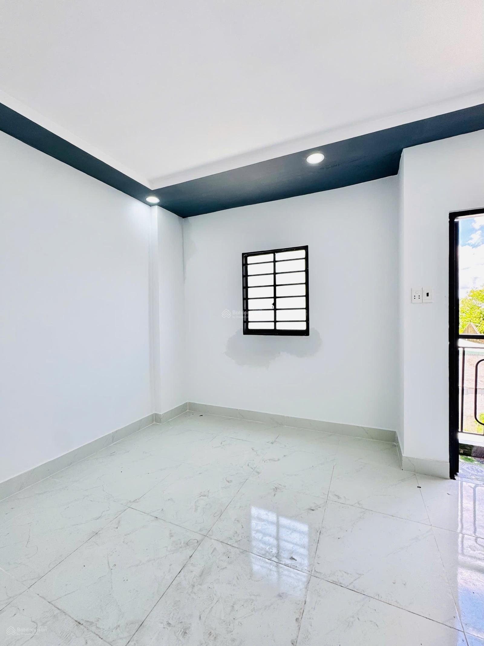 Nhà mới 1 trệt 1 lầu 1 lửng, ngay chợ xuân thới thượng, 2PN2WC, 565tr full bao công chứng Nhà mới 1 trệt 1 lầu 1 lửng, ngay chợ xuân thới thượng, 2PN2WC, 565tr full bao công chứng