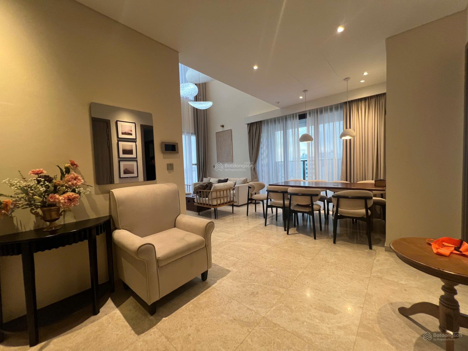 Bán căn hộ The Marq: 4PN - 145m2, private lift, nội thất đẹp, trần cao 6m, giá 35 tỷ đã có sổ hồng