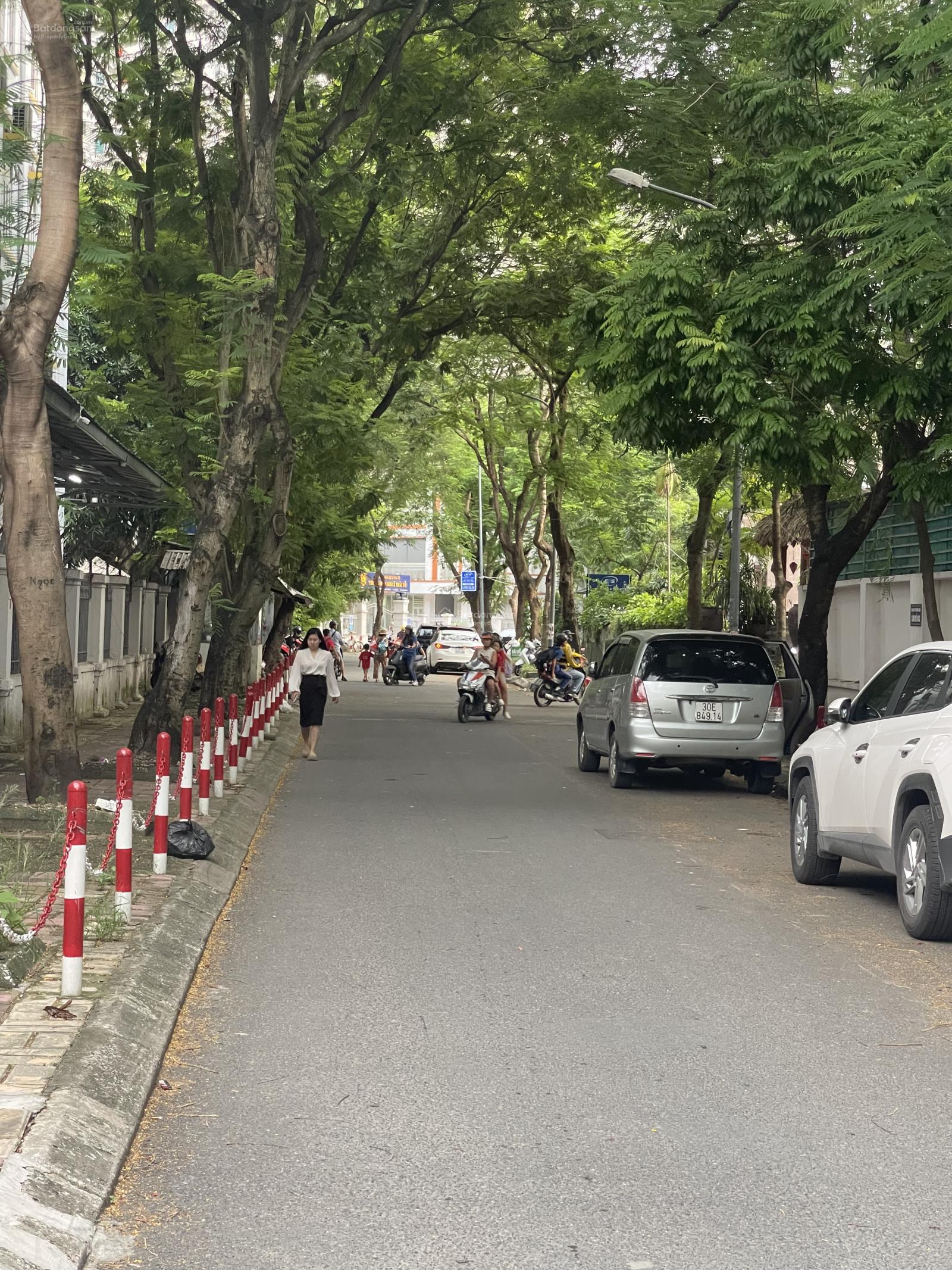 VỊ TRÍ KHÔNG THỂ ĐẸP HƠN - PHỐ NGUYỄN THỊ ĐỊNH - VỈA HÈ 2 BÊN - CÁCH PHỐ 10M, 145M2 X 5T, MT 8.6M