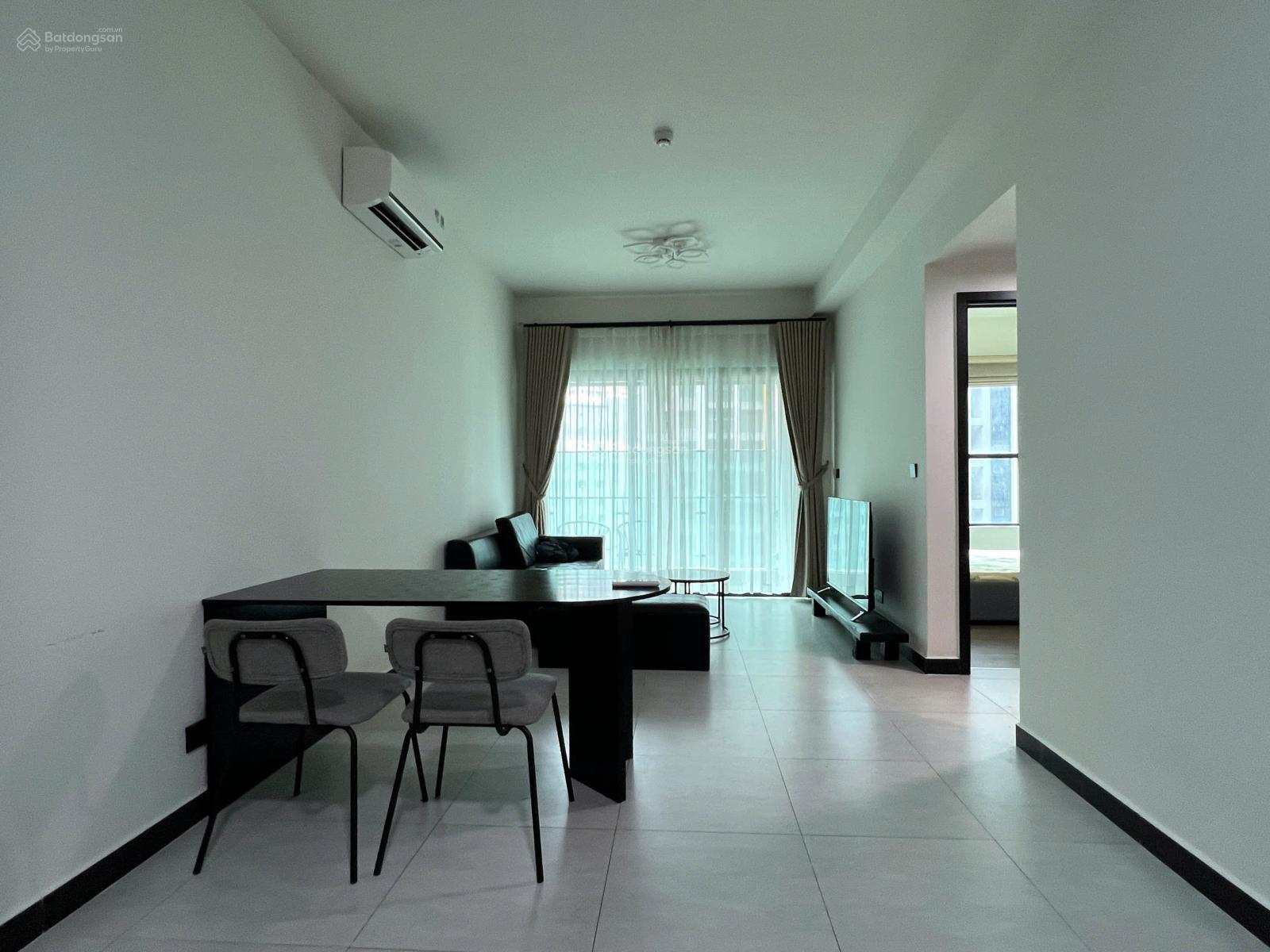 Thuê De La Sol 2PN2WC 76m2 nội thất cao cấp sang trọng - Bến Vân Đồn Quận 4 sát Q1 Q3 LH 0775 924 ***