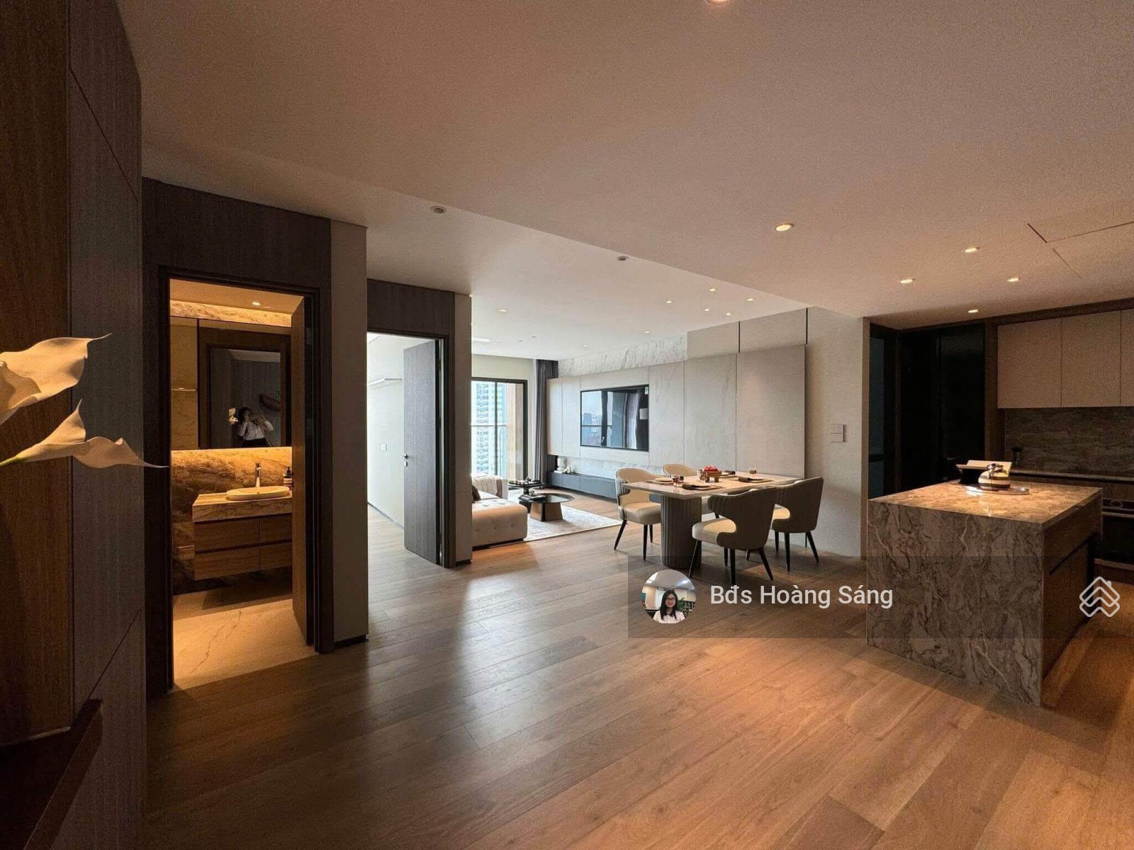 Chính chủ gửi bán CC Diamond Flower: 116m2 11.3tỷ, 122m2 11.8tỷ, 168m2 16.5tỷ, LH 0936 218 ***