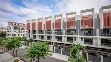 Bán nhà phố Haruka Midori Park, 1 trệt 3 lầu 1 sân thượng, DT đất 114m², giá 10 tỷ
