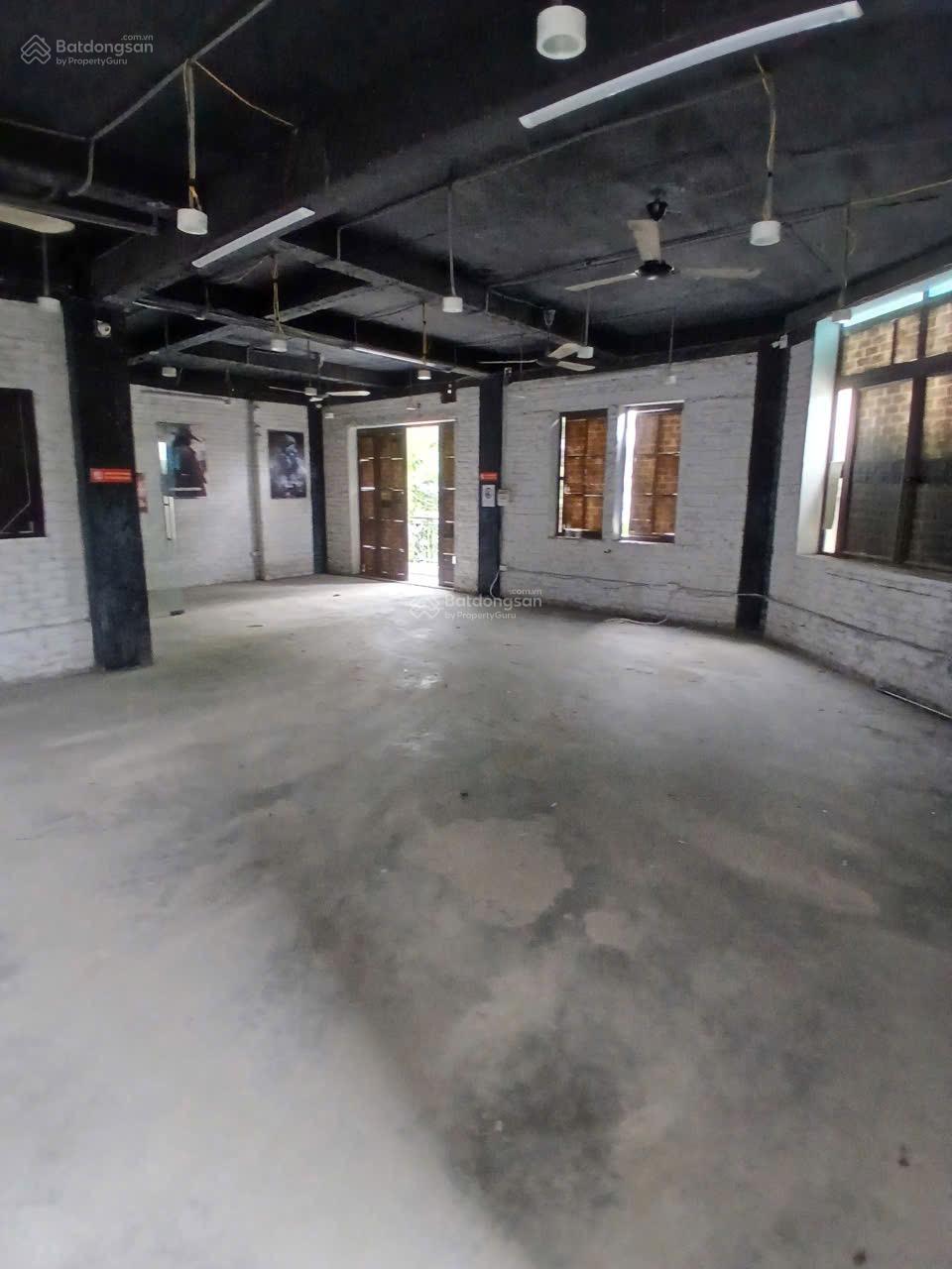 Cho thuê tầng 2,3,4 liền kề Đại Kim. Mỗi tầng 100m2 sàn hoàn thiện đẹp giáp ĐH Thăng Long