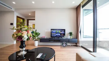 Chính chủ bán căn góc 2 ngủ 72.5m2 ban công ĐN tòa The Legend. Full nội thất, slot ô tô. Giá 8,5 tỷ