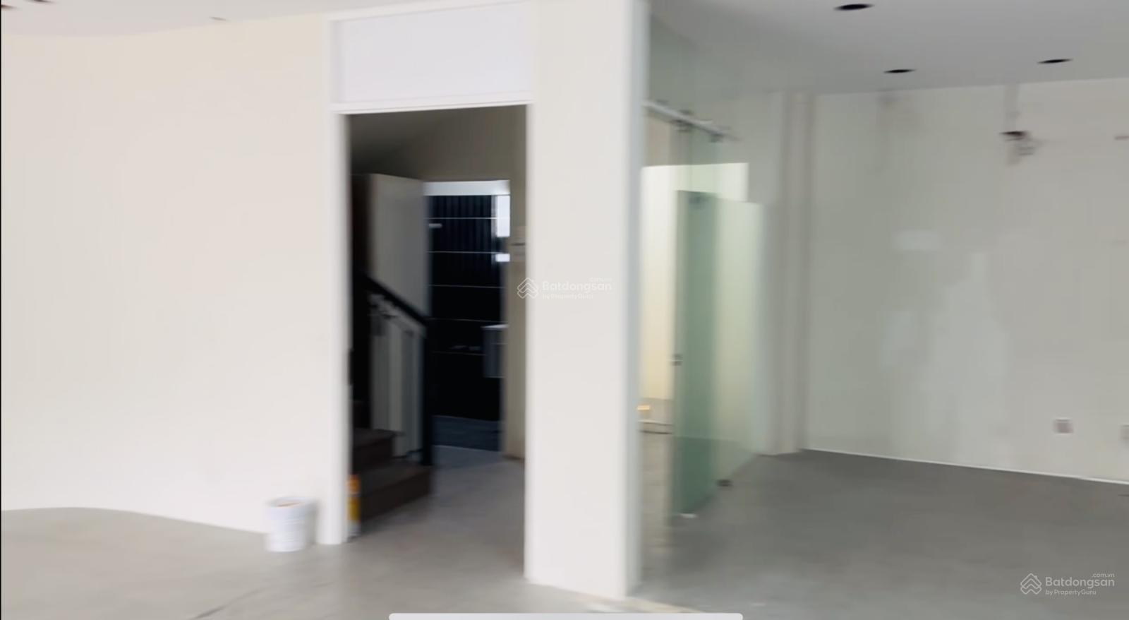 Bán nhà 28 tỷ ngang 8m nằm trên con đường thương mại sầm uất Kinh Dương Vương, Q6. ĐT 0908 137 *** Bán nhà 28 tỷ ngang 8m nằm trên con đường thương mại sầm uất Kinh Dương Vương, Q6. ĐT 0908 137 ***