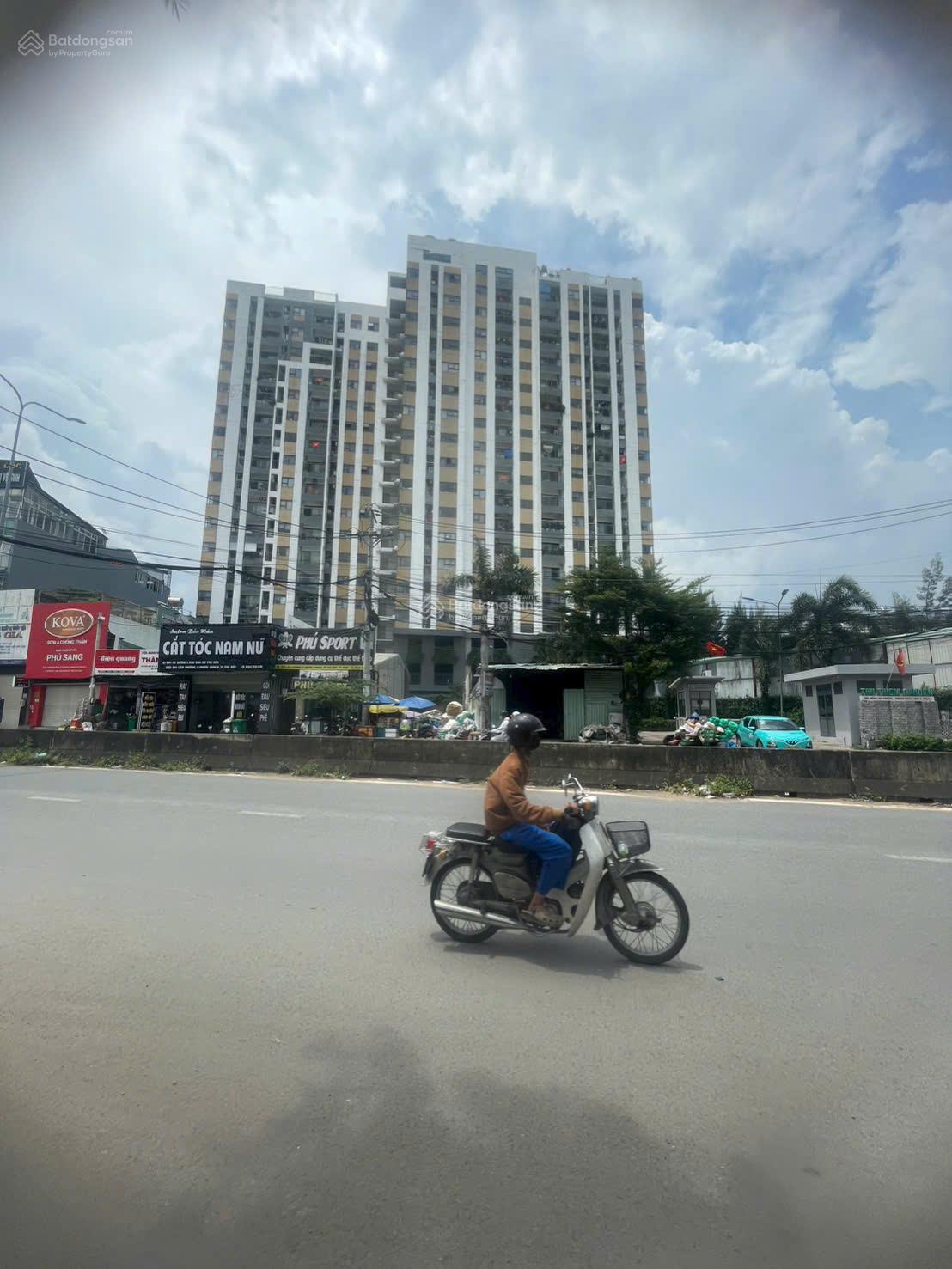 Bán lô đất sổ cá nhân mặt tiền Liên Phường Quận 9 giá 30 tỷ - 144m2 xây 8 tầng Bán lô đất sổ cá nhân mặt tiền Liên Phường Quận 9 giá 30 tỷ - 144m2 xây 8 tầng