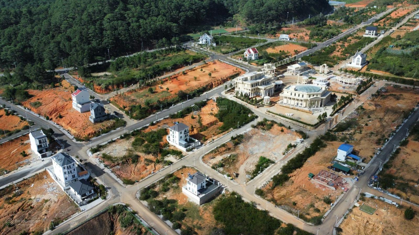 Bán gấp lô đất giá rẻ mặt đường TL. 79 view đồi thông, view hồ KĐT Vạn Xuân Đà Lạt