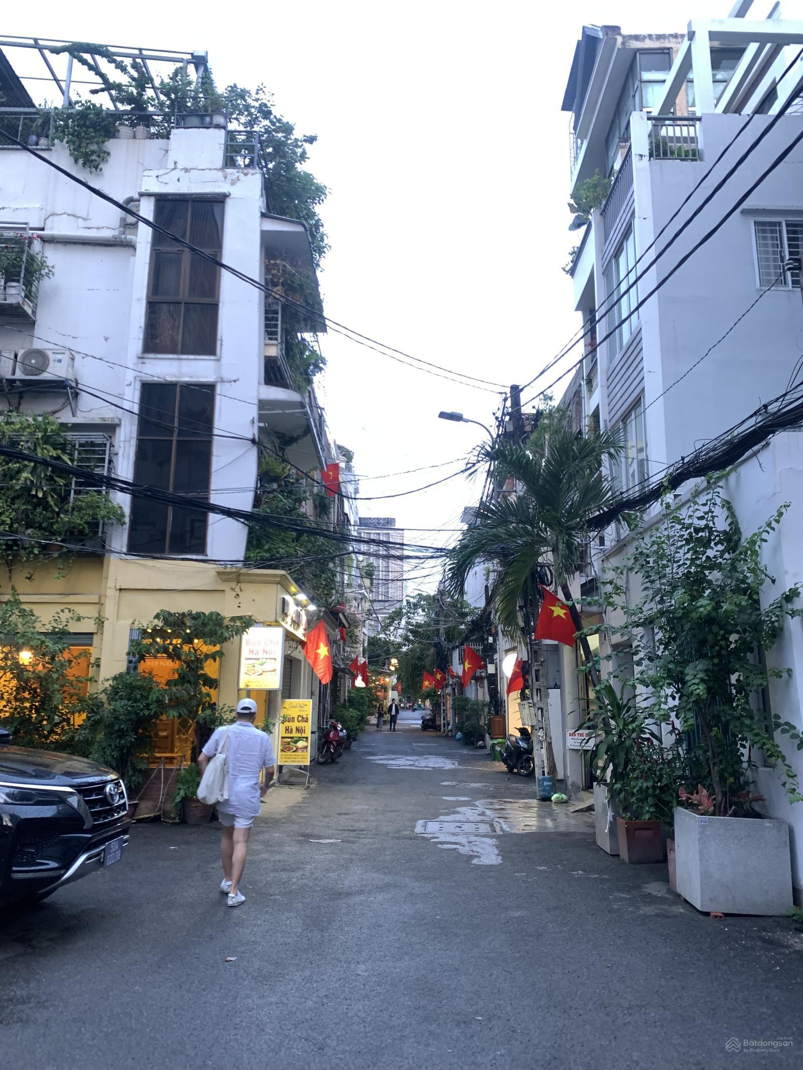 CHDV 5 tầng hẻm 18 Nguyễn Thị Minh Khai Q1, 142m2, MT 6m, đường xe hơi, cho thuê 1.5 tỷ/N chỉ 33 tỷ