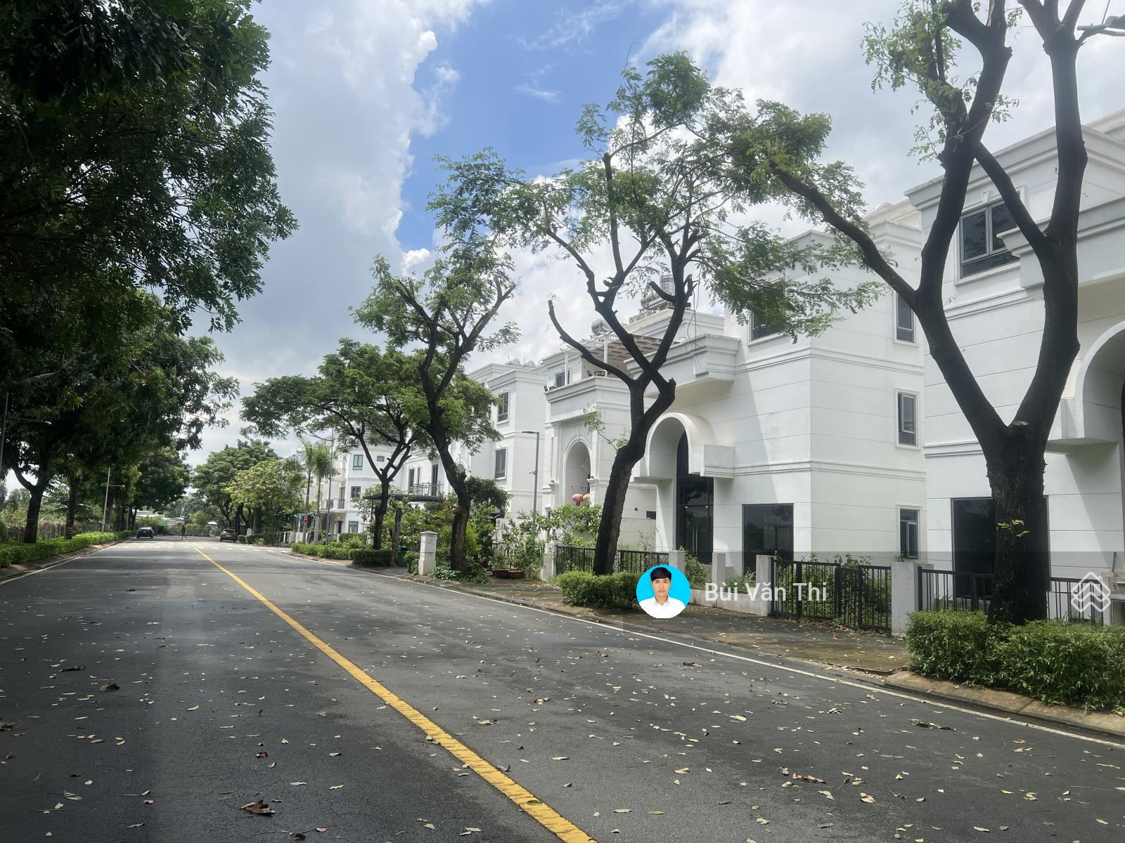 Bán lô góc 2 mặt tiền đường 20 m dự án Sim City