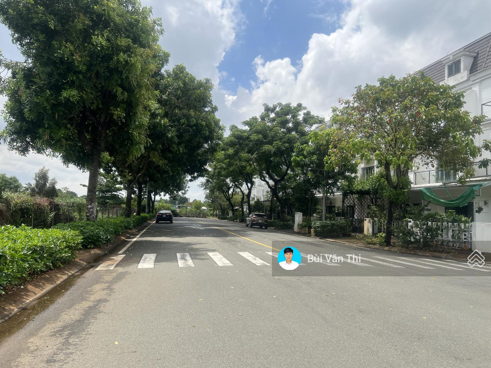 Bán lô góc 2 mặt tiền đường 20 m dự án Sim City