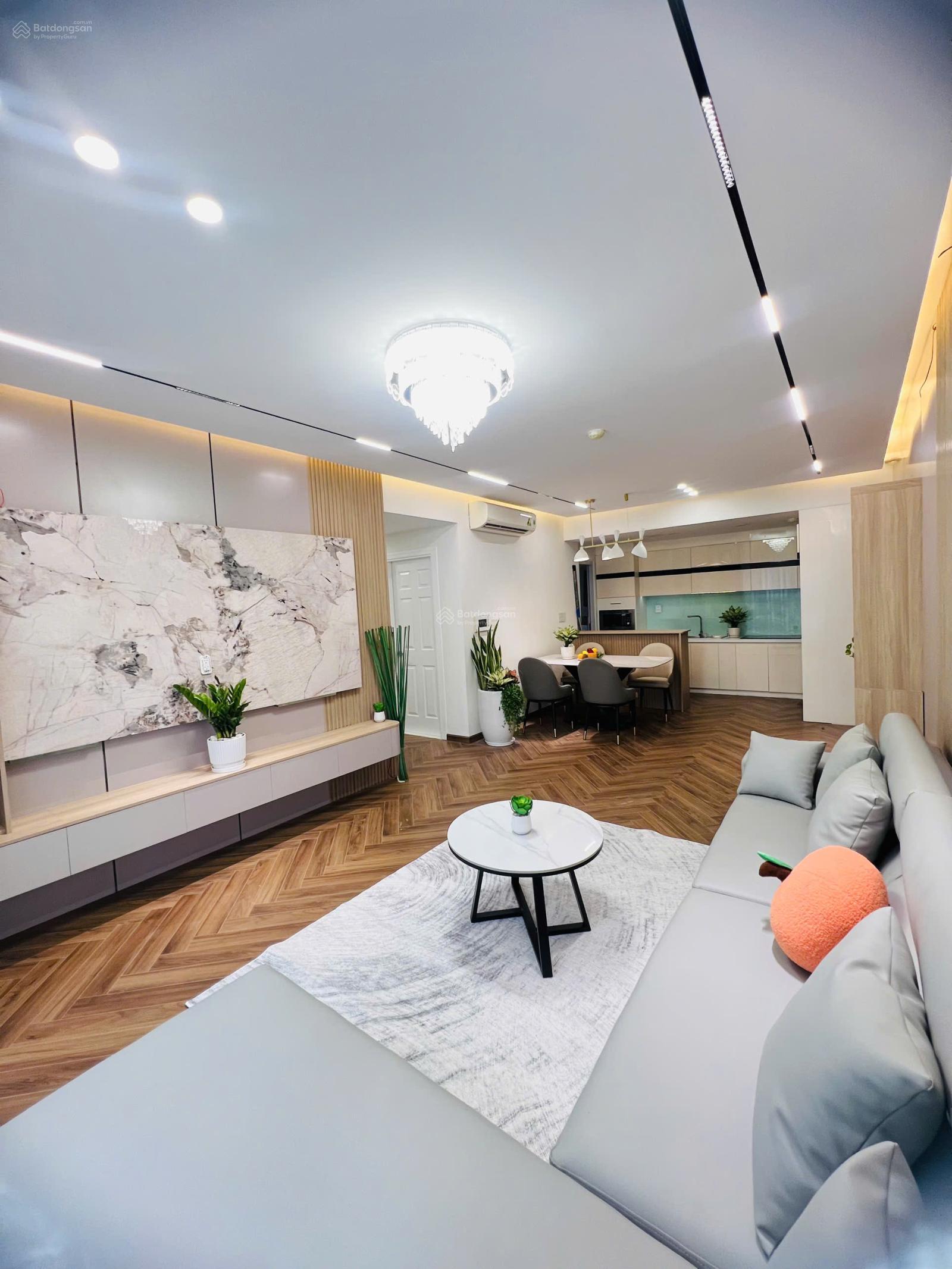 Cần bán căn hộ Happy Valley Phú Mỹ Hưng 3 phòng ngủ, nội thất cao cấp