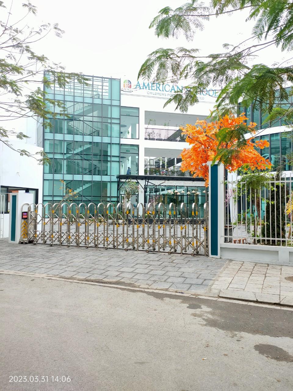 Cần bán gấp biệt thự Vạn Phúc Hà Đông dt 162m2, mt 9m, đường 17m, nhà đẹp, giá 32 tỷ