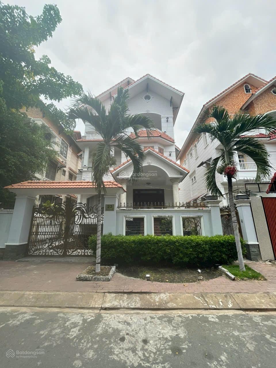 Cần cho thuê nhà KDC Trung Sơn, 12.5x20m vị trí đẹp, đường lớn 250m2 giá thuê 48tr/th