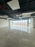 Bán tòa nhà văn phòng 8 tầng xây mới mặt phố Ngô Gia Tự, Long Biên, Hà Nội, 315m2