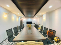 Bán tòa nhà văn phòng 8 tầng xây mới mặt phố Ngô Gia Tự, Long Biên, Hà Nội, 315m2