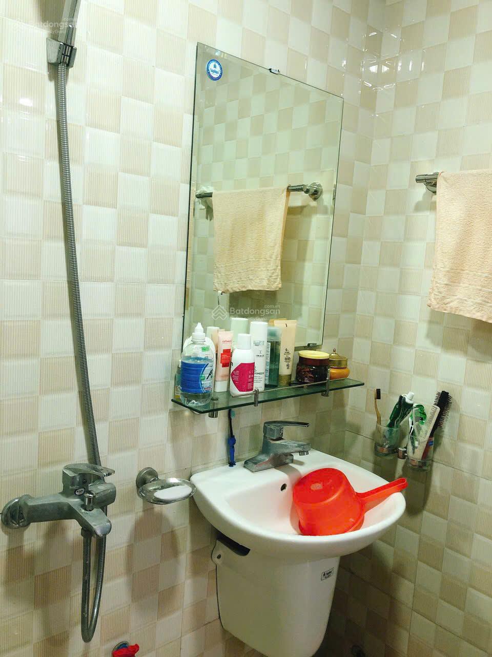 Cho thuê Đông Dương 2 phòng ngủ 2vs, đầy đủ nội thất đẹp, tầng cao view thoáng