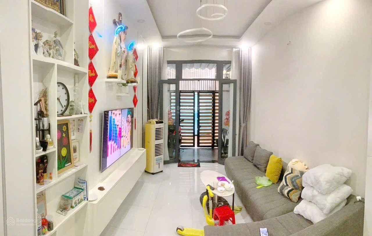 7tỷ2 thương lượng bán nhà hẻm 3m cách mặt tiền đường Phạm Thế 50m