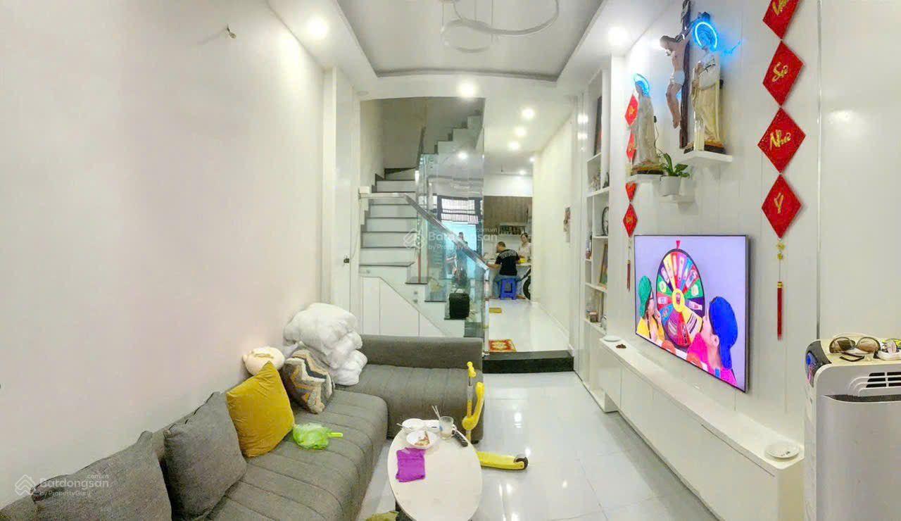 7tỷ2 thương lượng bán nhà hẻm 3m cách mặt tiền đường Phạm Thế 50m