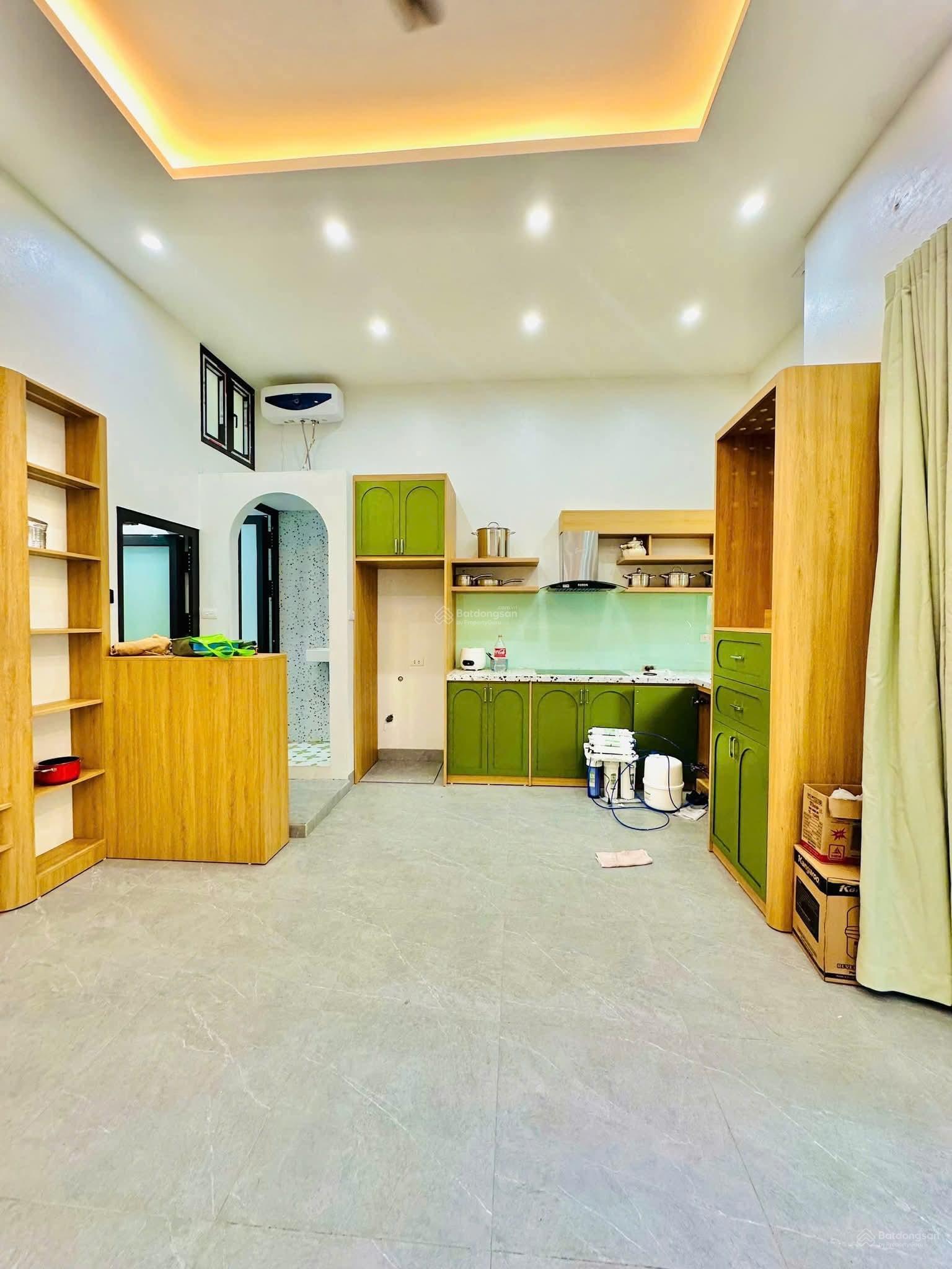 Bán tập thể phố Mai Hắc Đế - tầng 2 + 3. Thiết kế duplex 2PN 1WC - Giá 3.8 tỷ