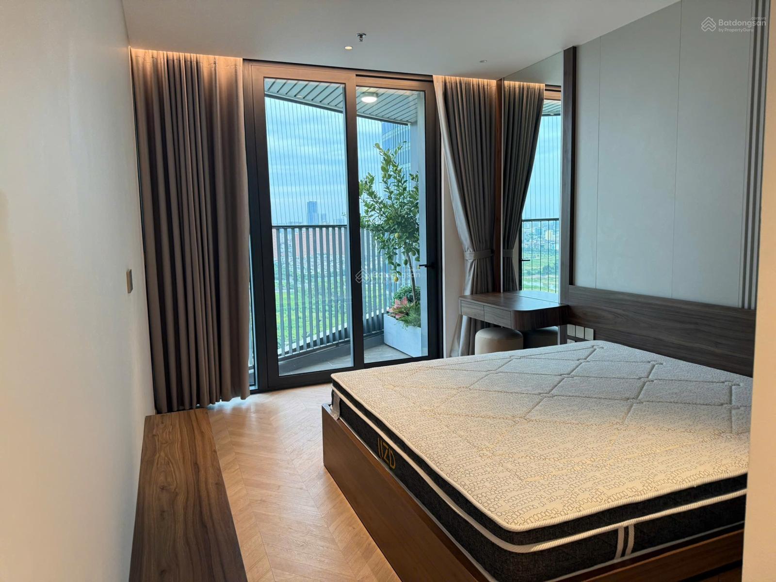 Cho thuê gấp căn hộ chung cư 3pn full đồ bên ngoại giao đoàn toà NO1T6