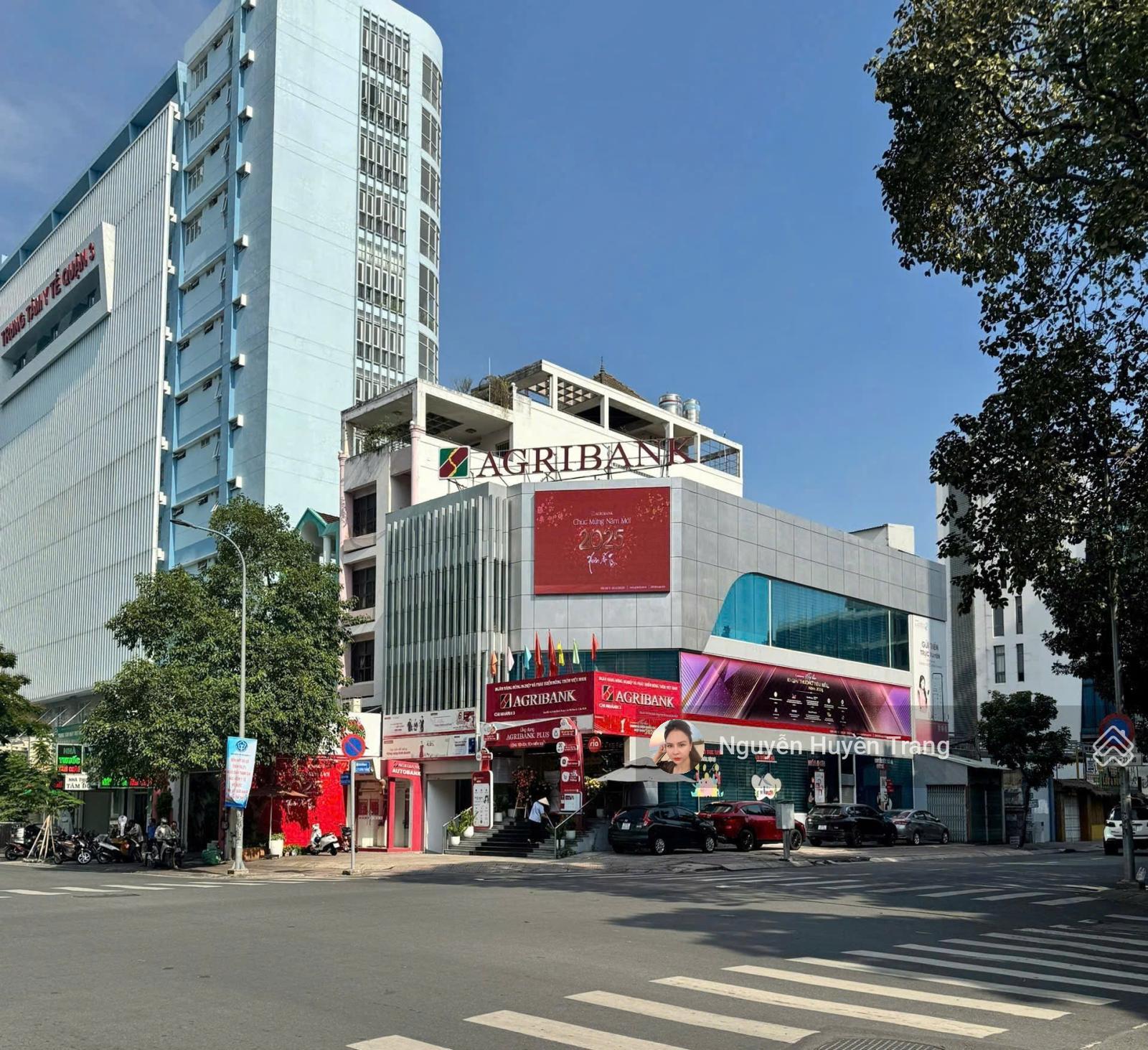 Cực khan hiếm! SP góc MT Nam Kỳ Khởi Nghĩa - ĐBP P7 Q3 - 12x24m - 3 tầng - HĐT 220tr/th chỉ 105 tỷ